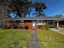 1305 E 13th St in Lumberton, NC - Building Photo