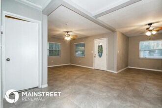 525 Braddock St S in St. Petersburg, FL - Building Photo - Building Photo