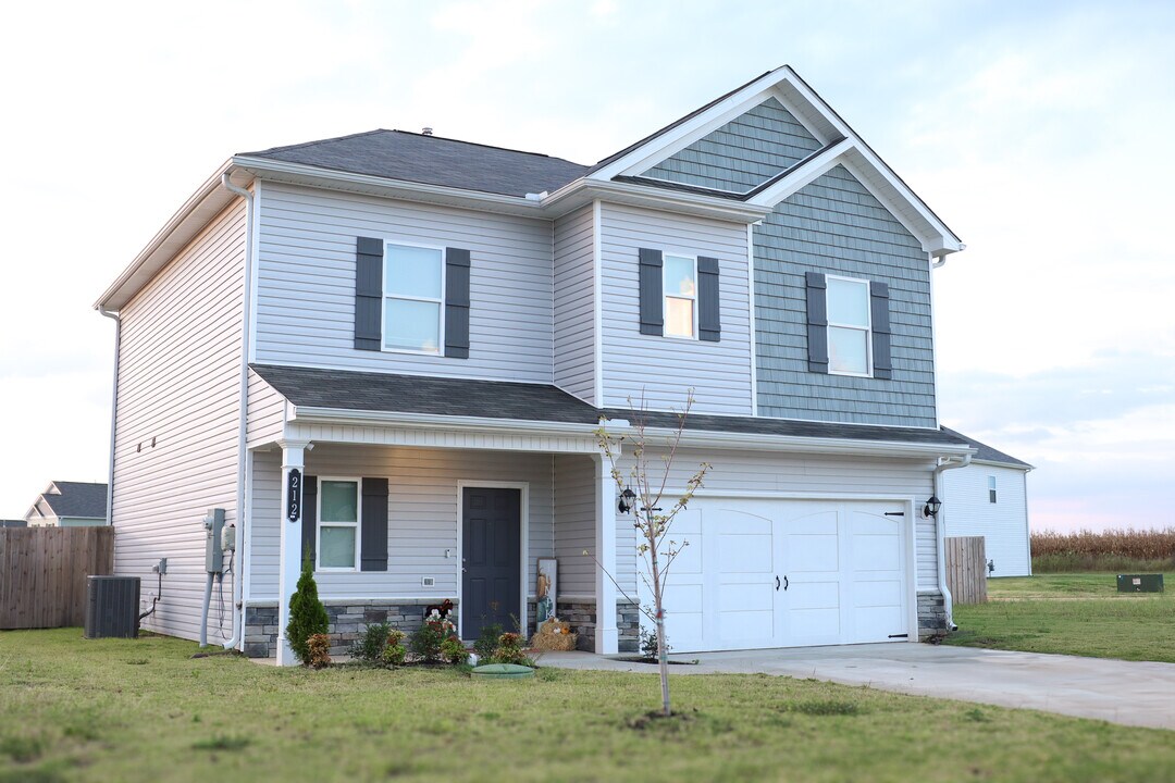 212 Bent Creek Ln in New Market, AL - Building Photo