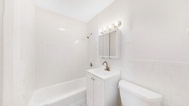 515 Highland Ave, Unit 31 in Malden, MA - Building Photo - Building Photo