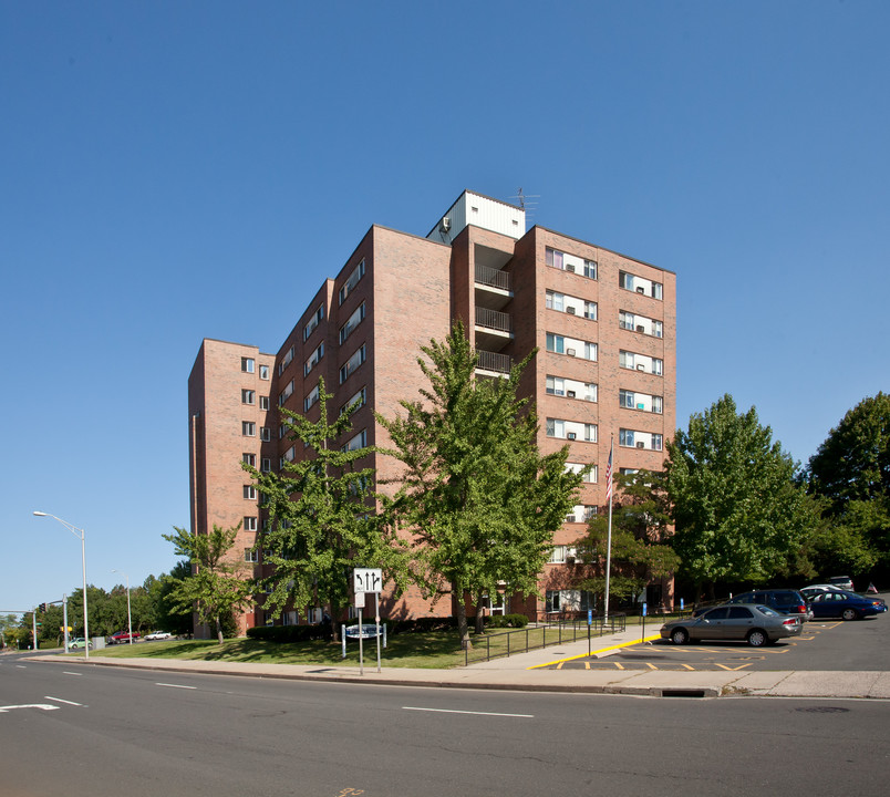 Graham Apartments in New Britain, CT - Building Photo