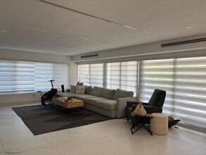 9257 Bay Dr in Surfside, FL - Building Photo - Building Photo
