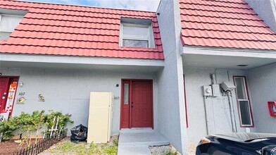 1015 W Sumner St in Kissimmee, FL - Building Photo - Building Photo