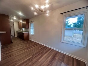 315 10th Ave N in Clinton, IA - Building Photo - Building Photo