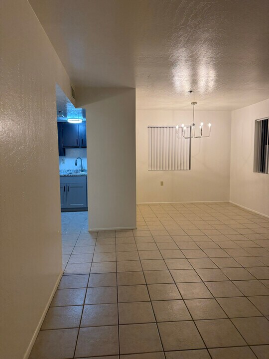 12221 W Bell Rd in Surprise, AZ - Building Photo