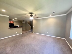 1961 E Peppervine Dr in Fayetteville, AR - Foto de edificio - Building Photo