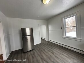 214 Mayock St in Wilkes-Barre, PA - Building Photo - Building Photo