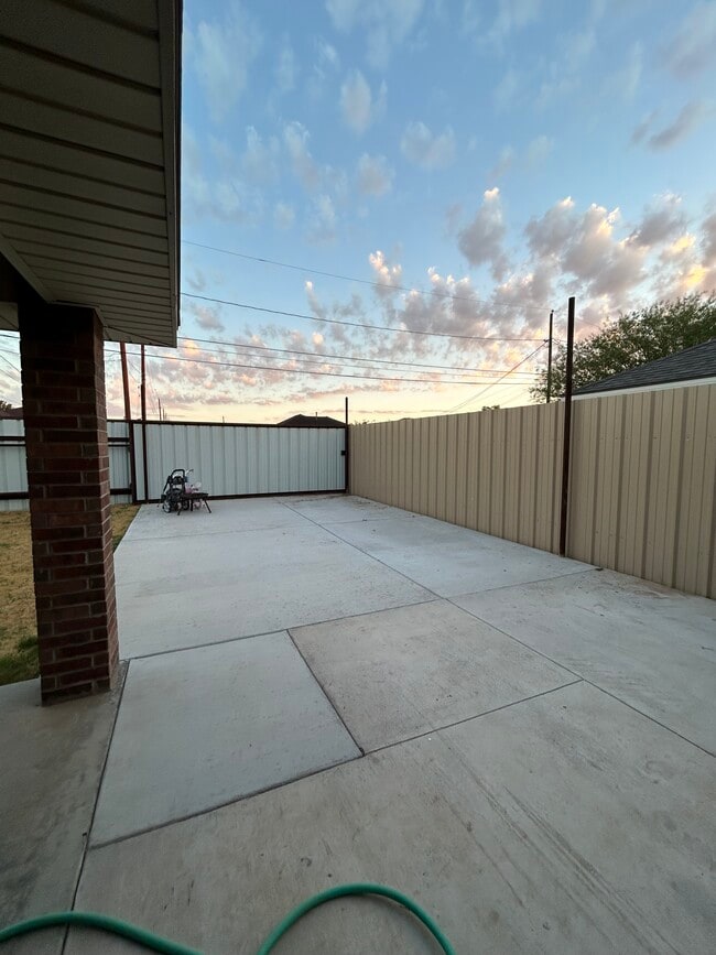 1117 Avenida De Mexico in Odessa, TX - Building Photo - Building Photo