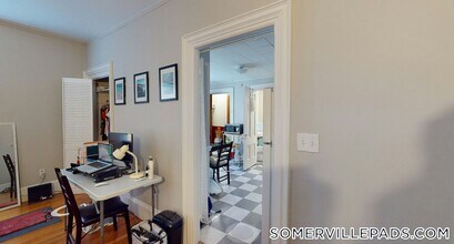 8 A Forest St in Cambridge, MA - Building Photo - Building Photo