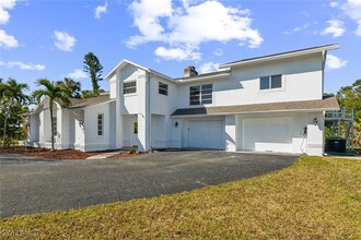 1182 Betmar Blvd in North Fort Myers, FL - Building Photo - Building Photo