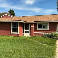 1955 SE Tiffany Ave in Port St. Lucie, FL - Building Photo
