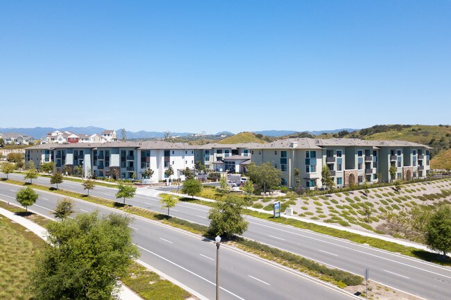 Esencia Norte Apartment Homes in Ladera Ranch, CA - Building Photo - Building Photo