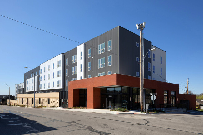 Belleview Avenue in Kansas City, MO - Foto de edificio - Building Photo