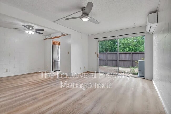 property at 95-045 Hokuiwa St