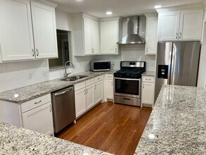 1706 Virginia Ave in Austin, TX - Building Photo - Building Photo