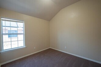 1415 Amity Ln in Dallas, TX - Building Photo - Building Photo