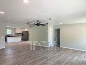 1005 E Crockett Ave in Harlingen, TX - Building Photo - Building Photo