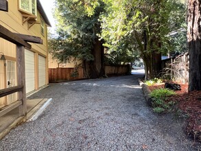 17505 Riverside Dr in Guerneville, CA - Building Photo - Building Photo