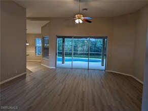 347 Burnt Pine Dr in Naples, FL - Building Photo - Building Photo