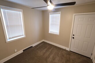 1453 Woodbirch Ave in Akron, OH - Building Photo - Building Photo