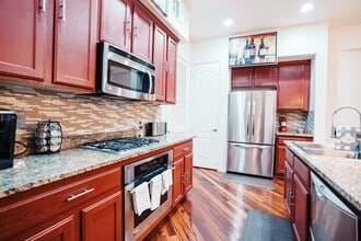 38 E Serene Ave in Las Vegas, NV - Building Photo - Building Photo