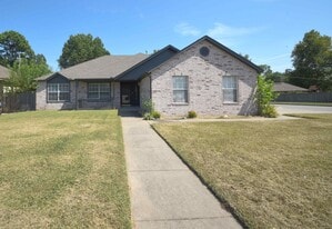 11255 S 105th E Ave in Bixby, OK - Building Photo