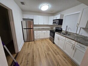 1347 W 26th St in Jacksonville, FL - Building Photo - Building Photo