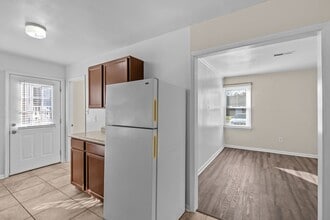 1827 Cullen Ave in Chesapeake, VA - Building Photo - Building Photo