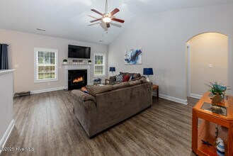 1136 Amberjack Ct in New Bern, NC - Building Photo - Building Photo
