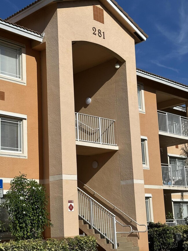 property at 281 SW Palm Dr