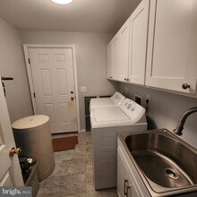 717 Freehold Rd in Jackson Township, NJ - Building Photo - Building Photo