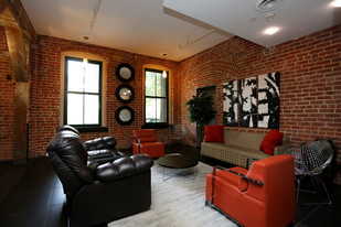 The River Lofts at Tobacco Row Apartments