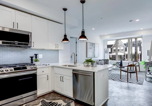 1001 Bryant St NE, Unit 12 in Washington, DC - Building Photo - Building Photo