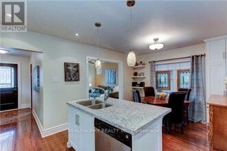 535 Sammon Ave in Toronto, ON - Building Photo - Building Photo