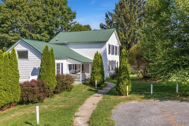 3183 Mohawk St in Paris, NY - Building Photo - Building Photo