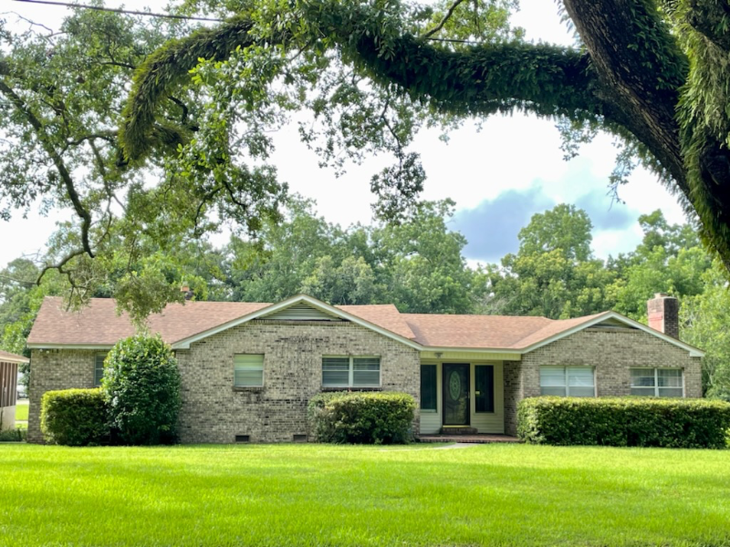 106 Oleander Dr in Pensacola, FL - Building Photo