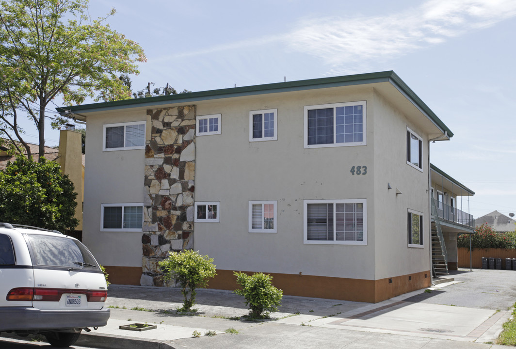 483 Joaquin Ave in San Leandro, CA - Building Photo