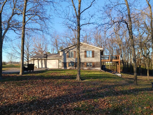 14860 S Henry Ln in Ashland, MO - Building Photo - Building Photo