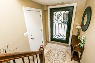 639 Ponte Villas S in Baltimore, MD - Building Photo - Building Photo