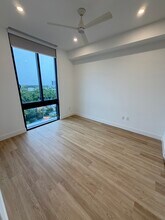 136 NE 43rd St, Unit A34 in Miami, FL - Building Photo - Building Photo