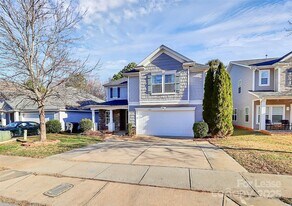 15611 Normans Landing Dr in Charlotte, NC - Building Photo
