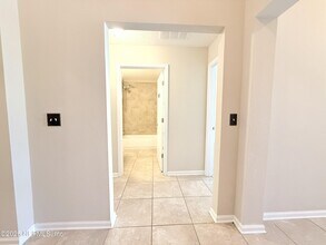 2715 Salt Lake Dr in Jacksonville, FL - Building Photo - Building Photo