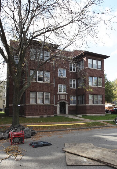 6654 Ashland in Chicago, IL - Building Photo