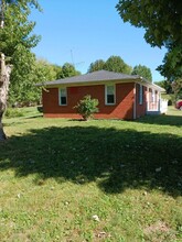 9268 Middletown Cir in Franklin, KY - Building Photo - Building Photo