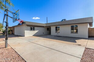1103 E Palmcroft Dr in Tempe, AZ - Building Photo