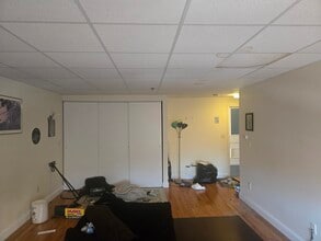 90 Sutton St, Unit 10C in North Andover, MA - Foto de edificio - Building Photo