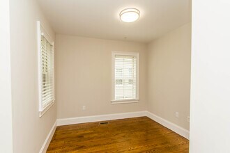132 Columbia St, Unit 1 in Cambridge, MA - Building Photo - Building Photo