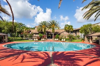 Millenium Cove in Orlando, FL - Foto de edificio - Building Photo