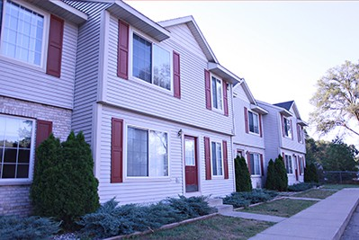 105 S Kendall Ave in Kalamazoo, MI - Foto de edificio