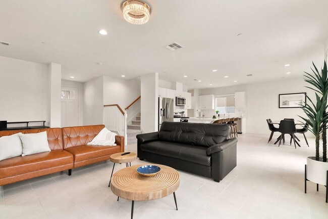 7284 Wembley St, Unit SI FL1-ID1559831P